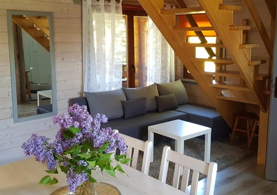 Living room, Other, Other, Other, Seating area, Dining area, towels, towels