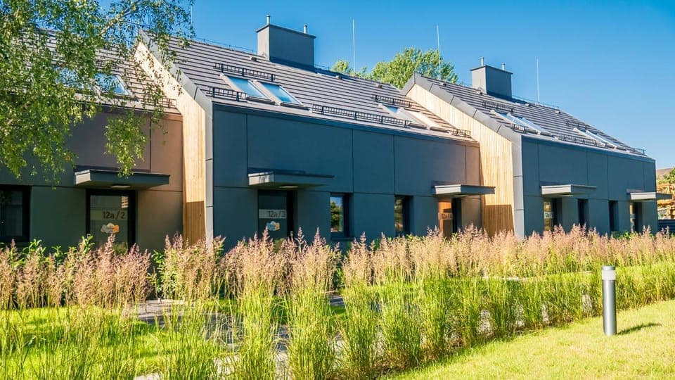 Property building, Natural landscape, Garden, Garden view