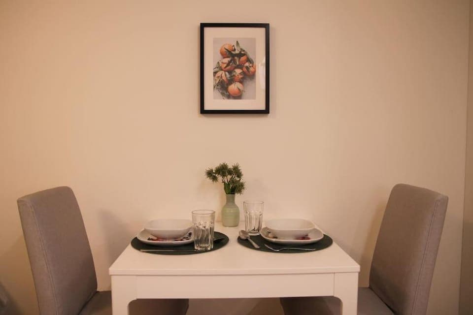 Kodikas hyvin varusteltu yksiö, autopaikalla Apartment in Helsinki