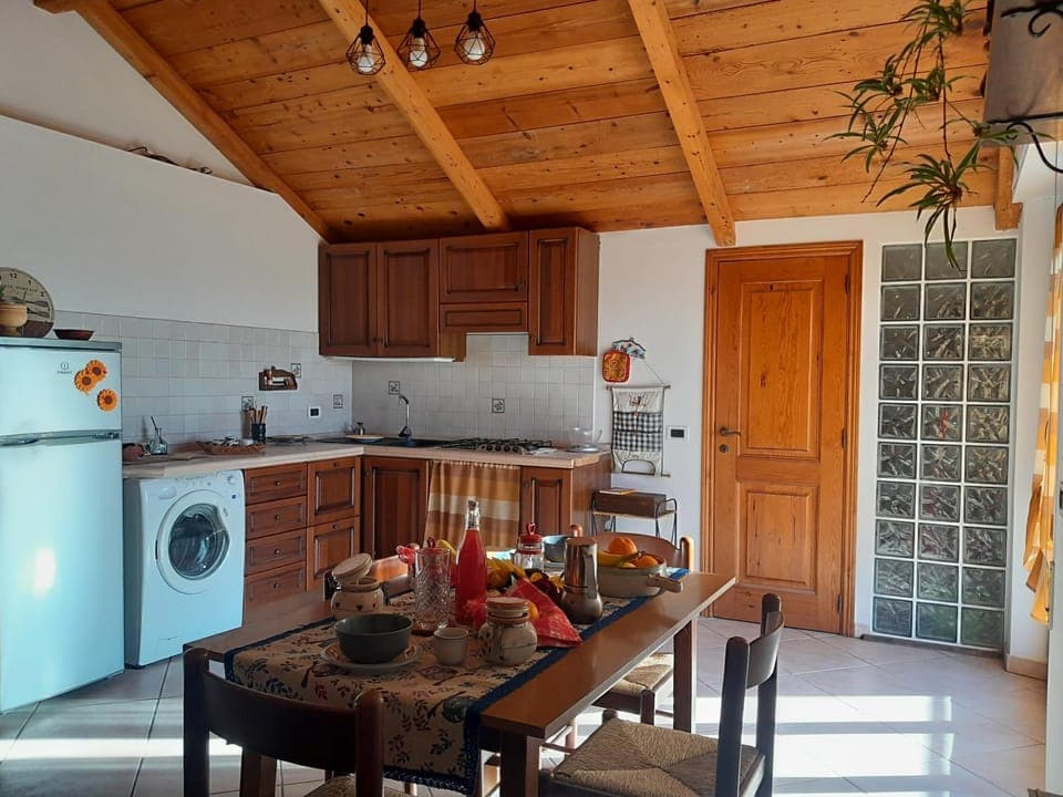 Kitchen or kitchenette, Living room, Seating area, Dining area, minibar, stove, washing machine