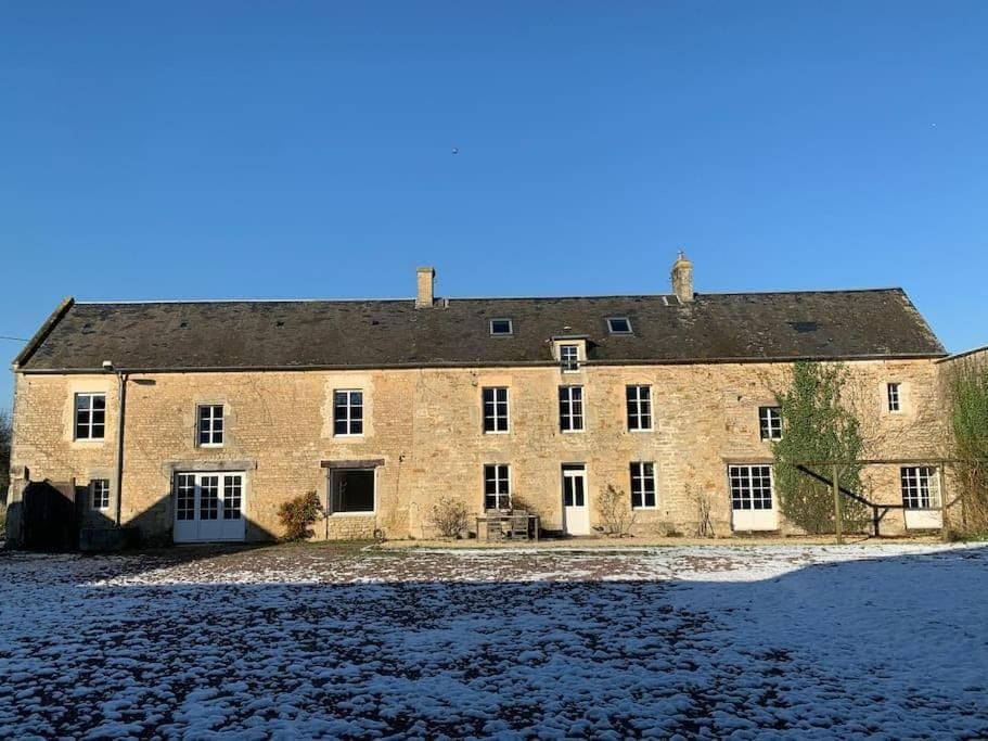 Property building, Landmark view