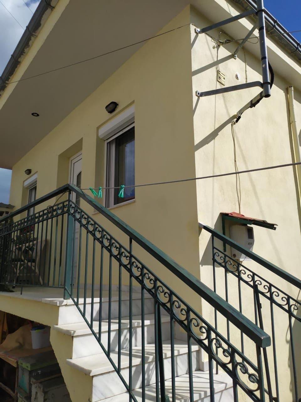 Property building, Balcony/Terrace, Balcony/Terrace