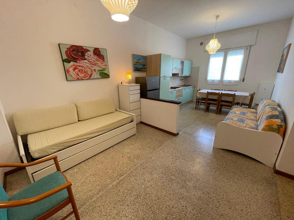 Kitchen or kitchenette, Living room, Dining area, minibar