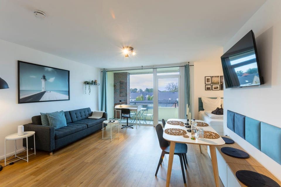 Living room, Seating area, Dining area