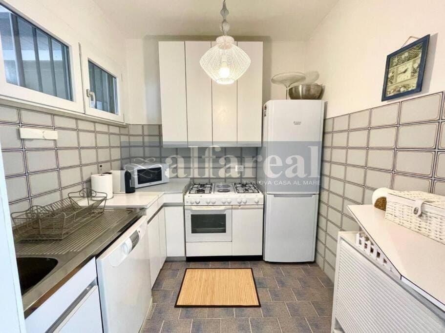 Kitchen or kitchenette, dishwasher, minibar, pet friendly, stove