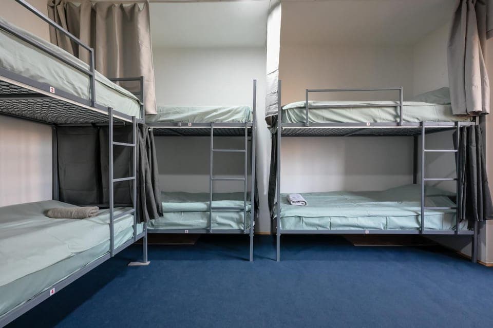 Bedroom, bunk bed