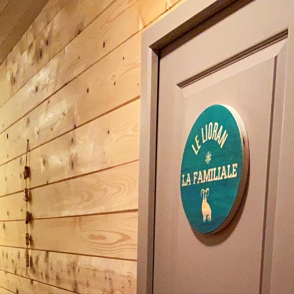 Logo/Certificate/Sign