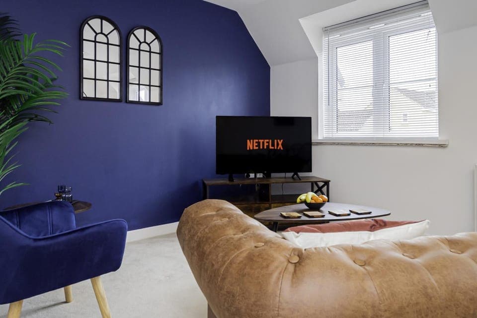 Communal lounge/ TV room, Living room