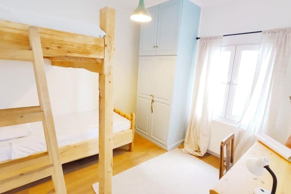 Bedroom, bunk bed, wardrobe