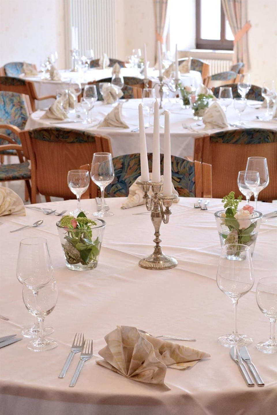 Restaurant/places to eat, Food and drinks