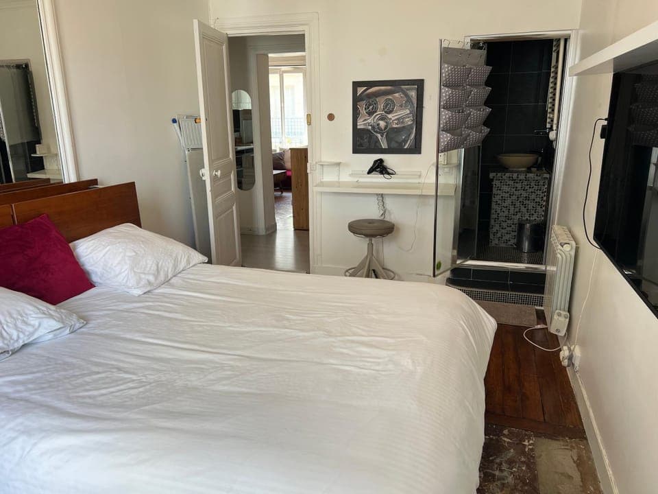 Bed, Bedroom, Internal: Not applicable to any particular room