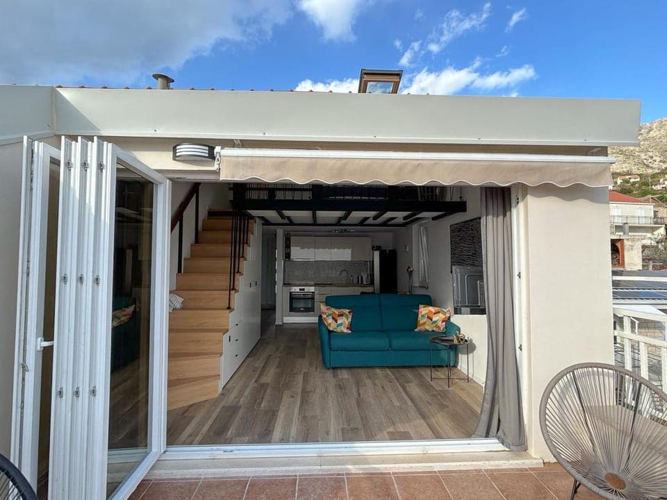 Day, Summer, Balcony/Terrace, Kitchen or kitchenette, Living room