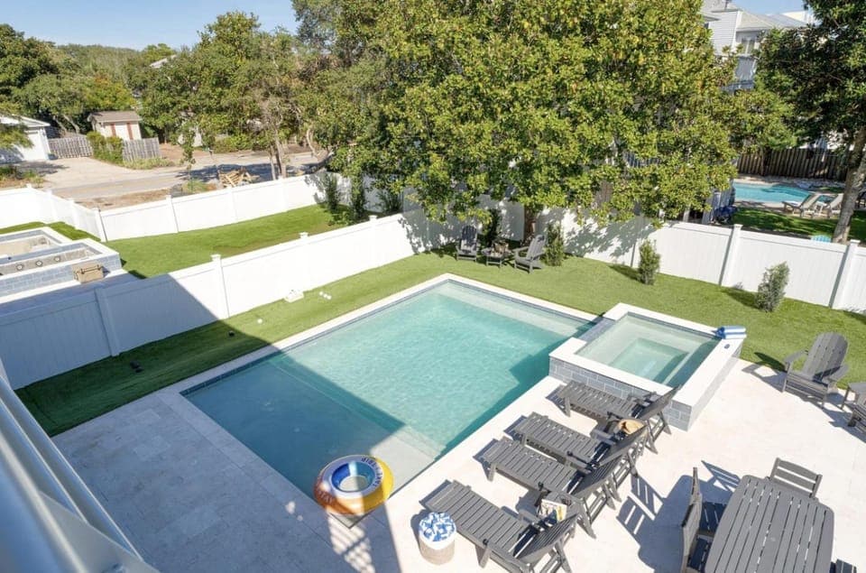 Crystal Blue~Sleeps 28~Heated Pool~Golf Cart House in Destin