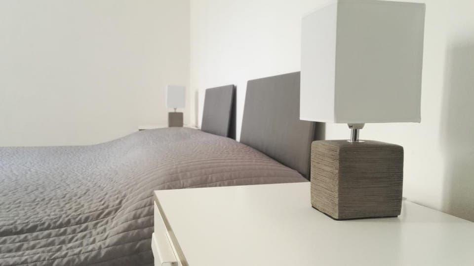 Photo of the whole room, Bedroom