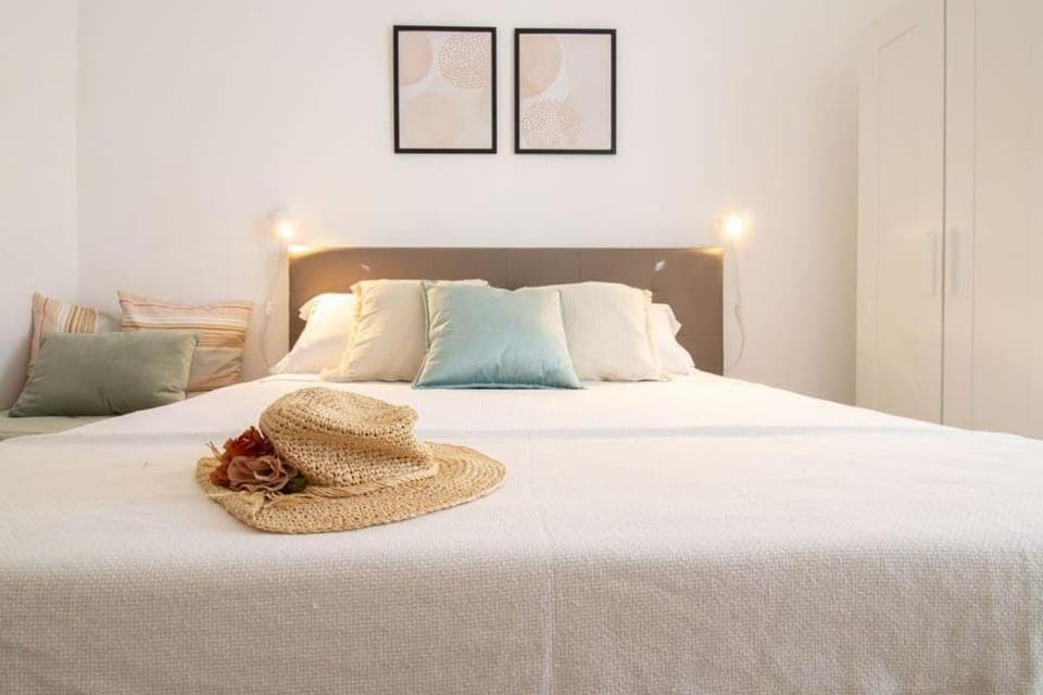 Bed, Bedroom, wardrobe