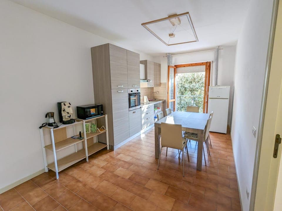 Coffee/tea facilities, Kitchen or kitchenette, Dining area, minibar, pet friendly, stove