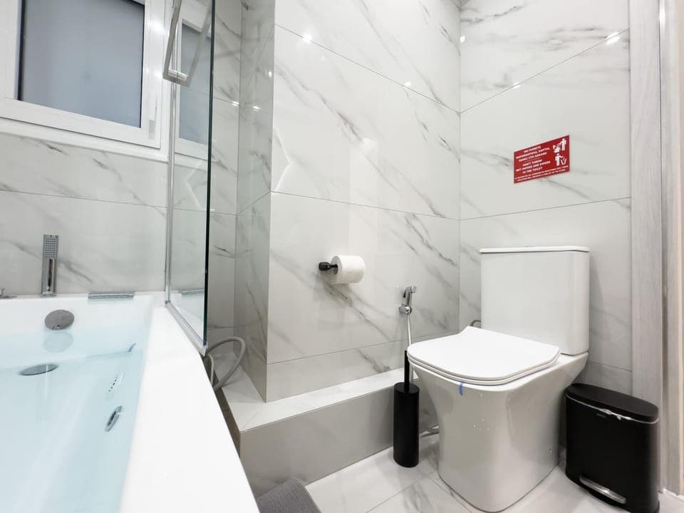 Athens Luxury Penthouse Apartment in Plaka
