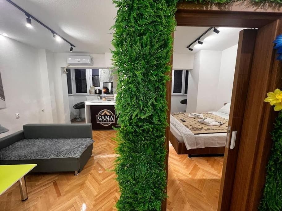 Bed, TV and multimedia, Kitchen or kitchenette, Living room, Photo of the whole room, Seating area, Bedroom