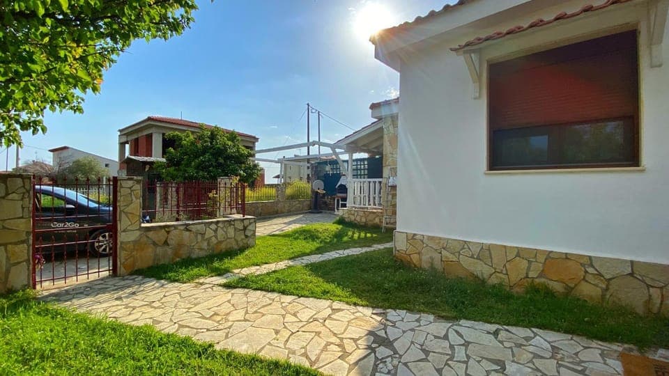 Property building, Patio, BBQ facilities, Garden