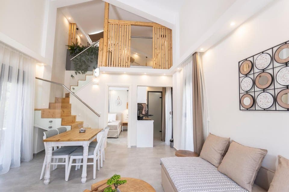 Kitchen or kitchenette, Living room, Seating area, Dining area