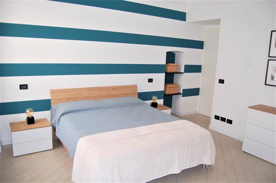 Bedroom, air conditioner