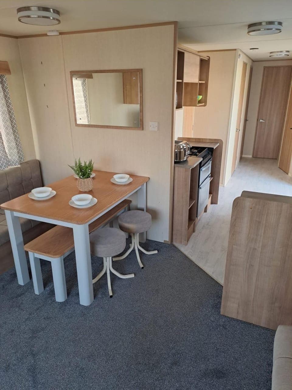 Kitchen or kitchenette, Dining area, pet friendly, stove