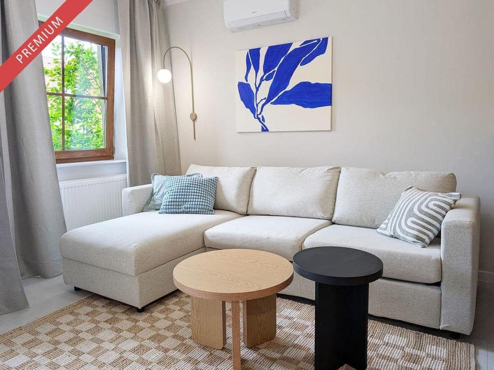 Living room, Garden view