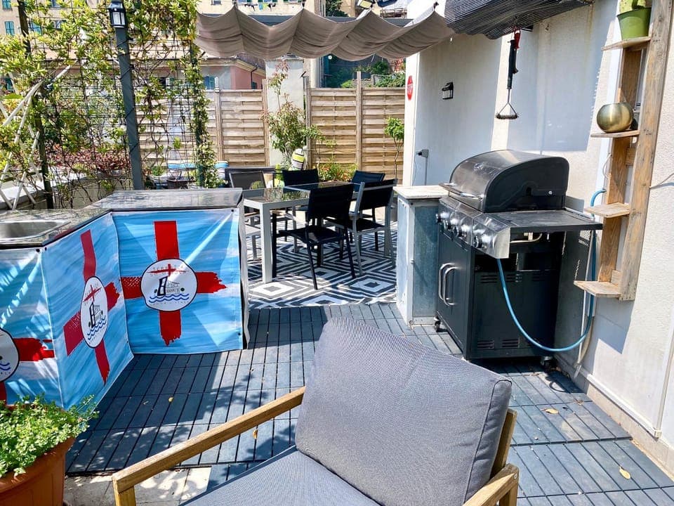 BBQ facilities, Balcony/Terrace