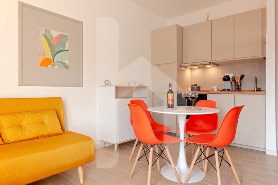 Kitchen or kitchenette, Living room, Dining area