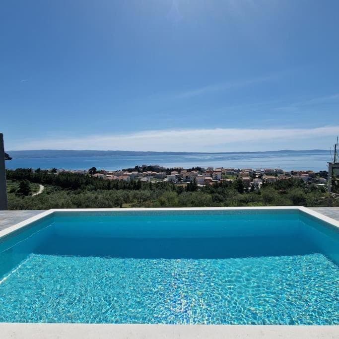 Day, Sea view, Swimming pool, sunbed