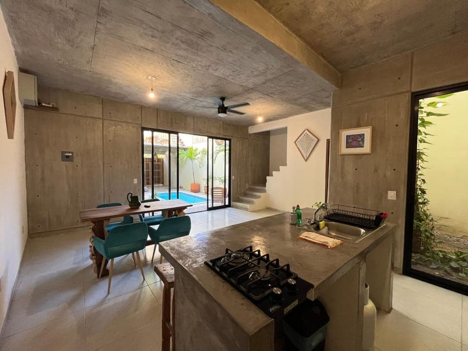 Kitchen or kitchenette, Pool view