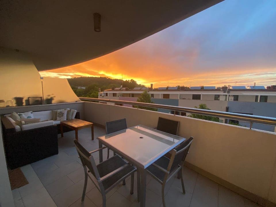 Balcony/Terrace, Dining area, Sunset