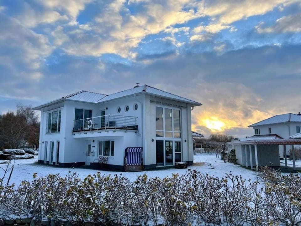 Property building, Other