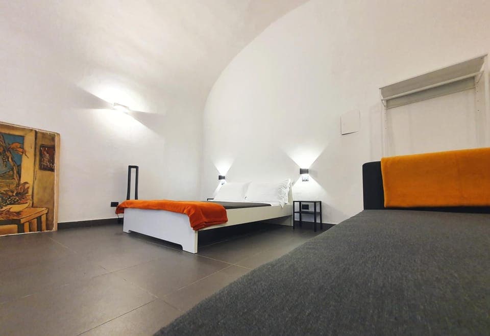 Bed, Living room, Bedroom