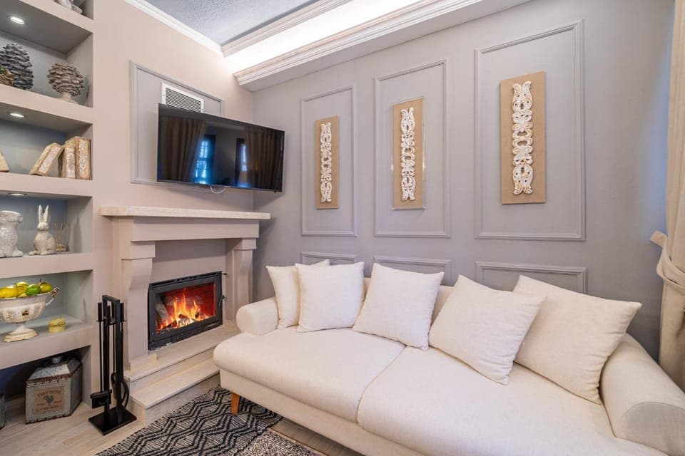 Living room, flat iron