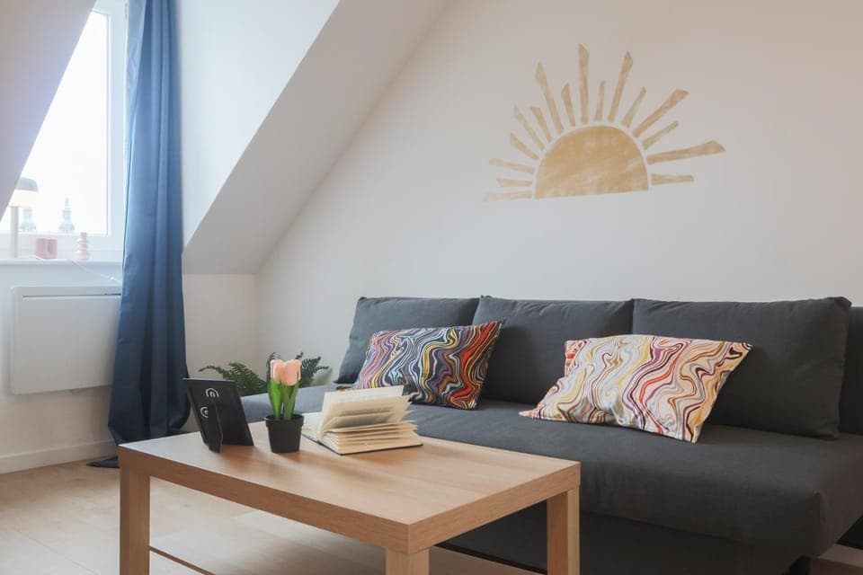 Living room, internet