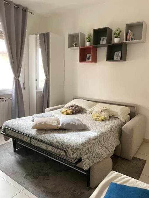 Bed, Photo of the whole room