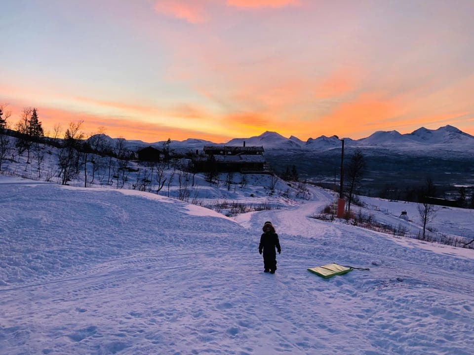 Day, Natural landscape, Winter, Skiing, Mountain view, Sunrise