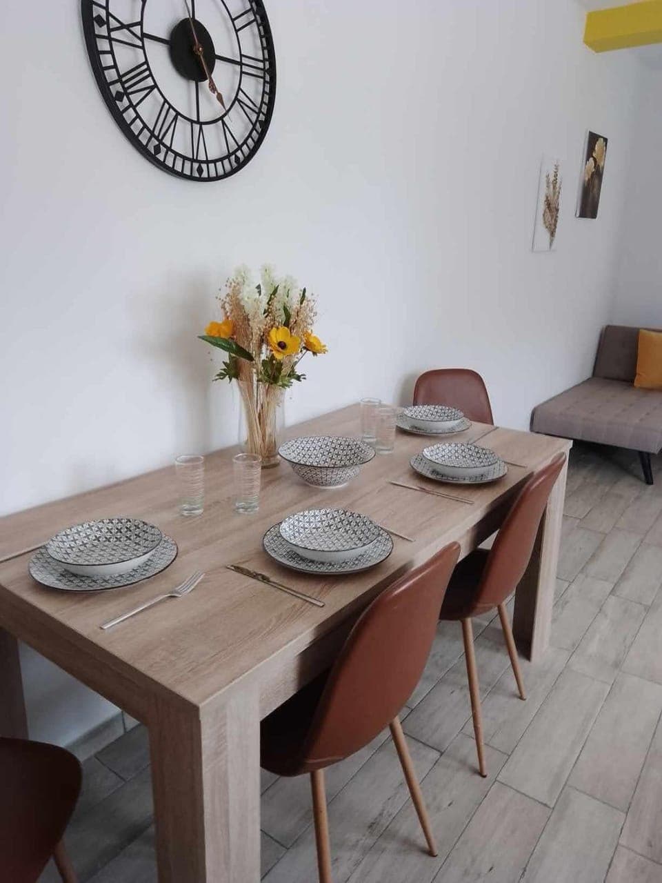 Living room, Seating area, Dining area