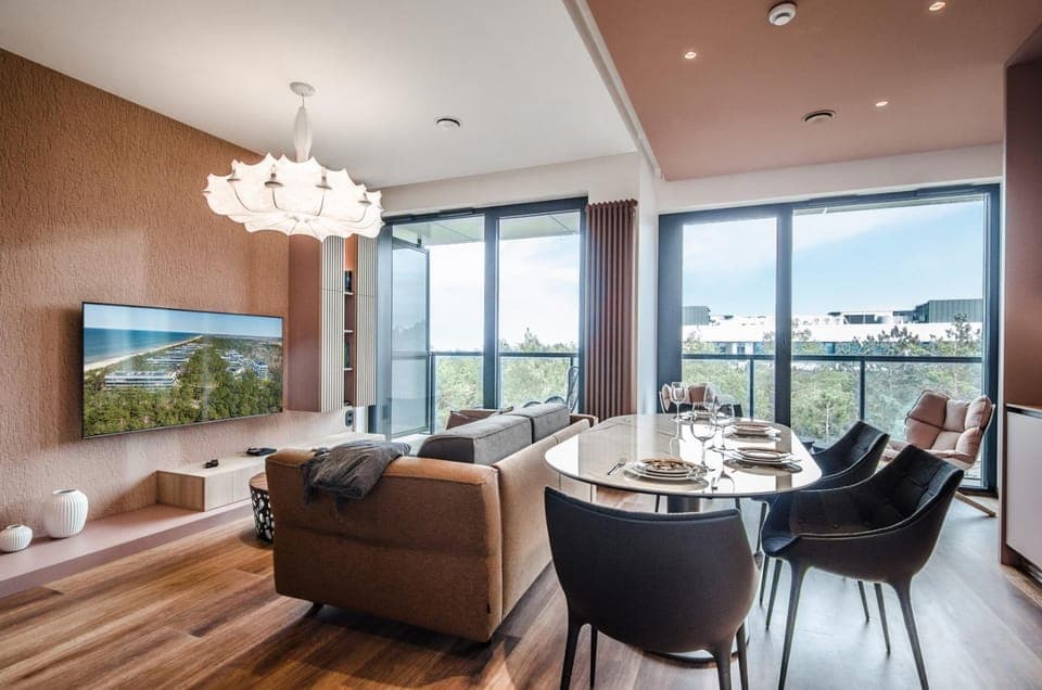 Living room, Dining area