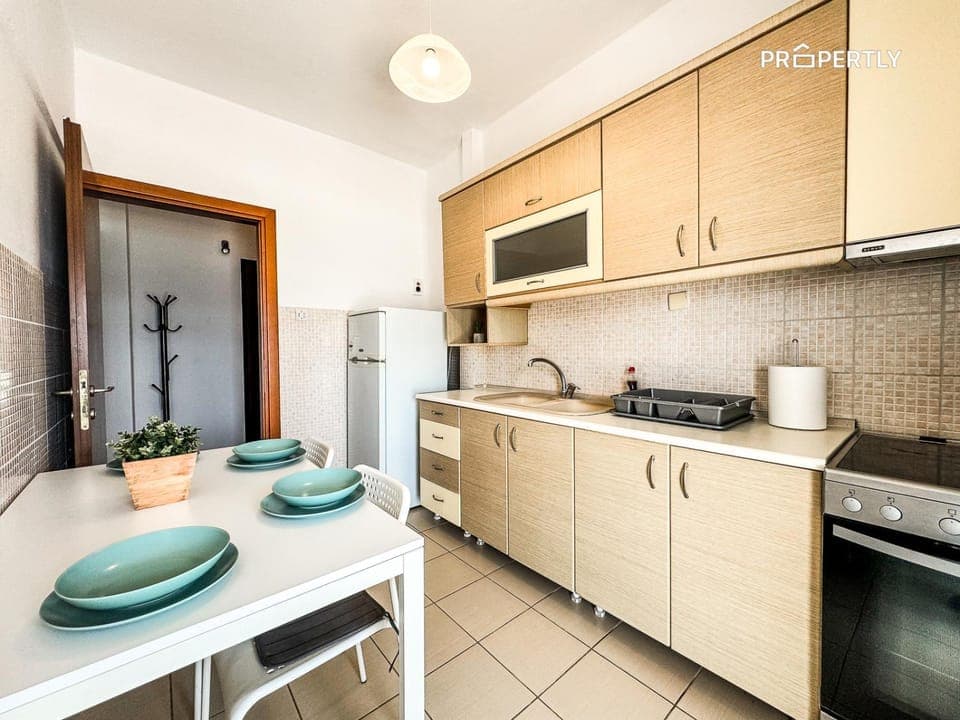 Dining area, oven, kitchen