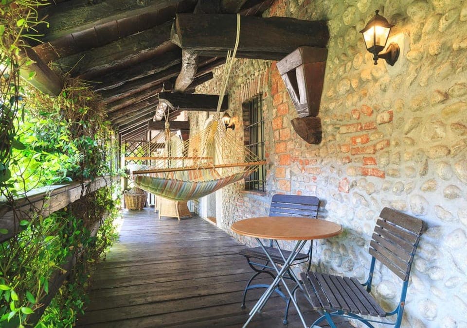 Property building, Decorative detail