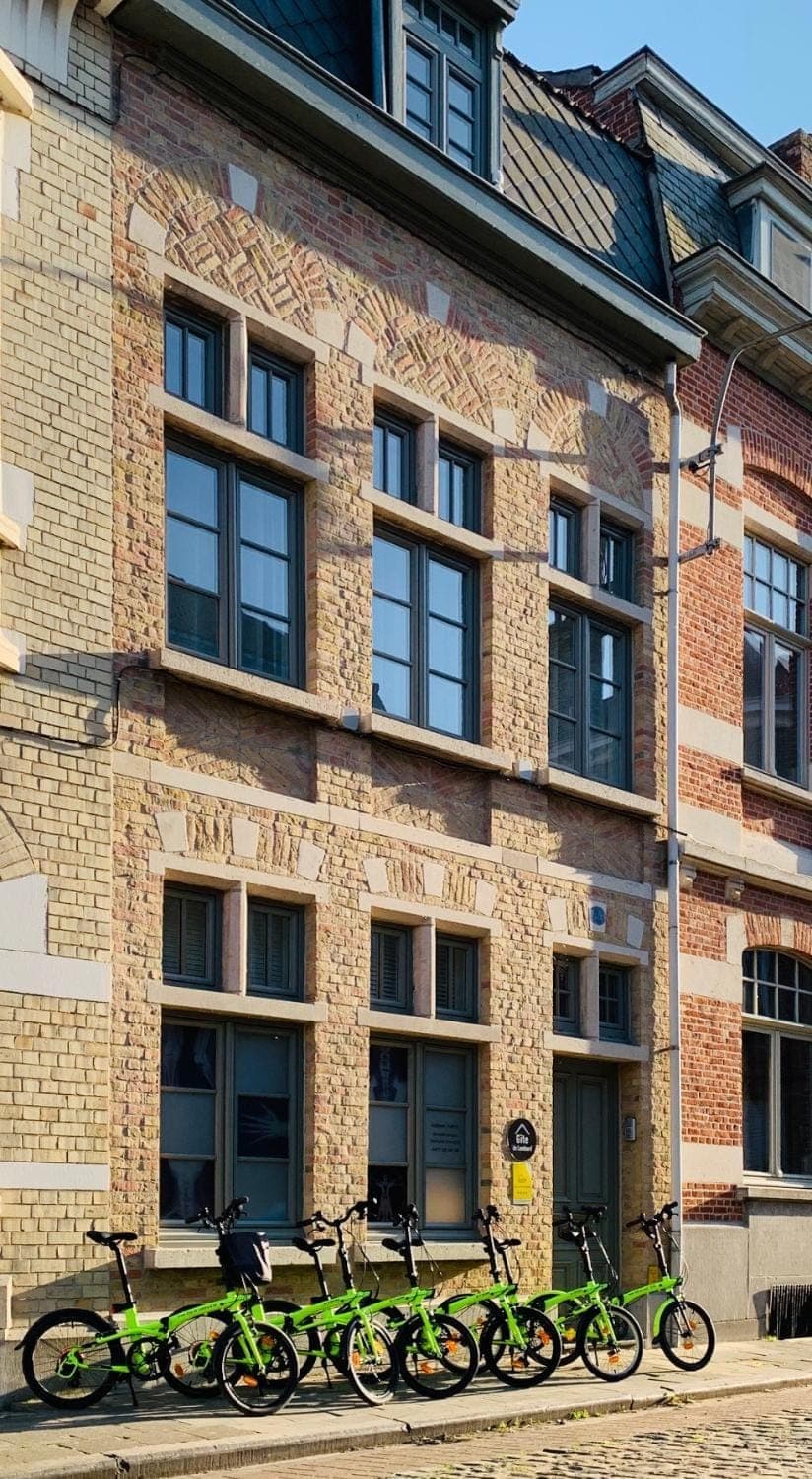 Property building, Facade/entrance, Cycling