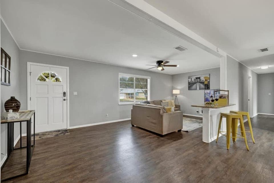 Kitchen or kitchenette, kitchen