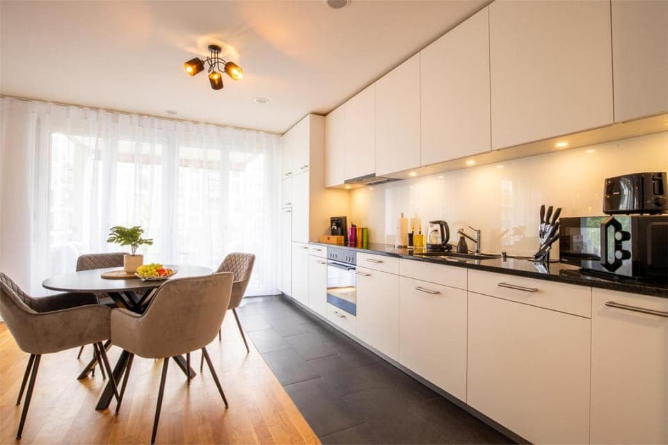 Coffee/tea facilities, Kitchen or kitchenette, Dining area, minibar, pet friendly, stove, toaster