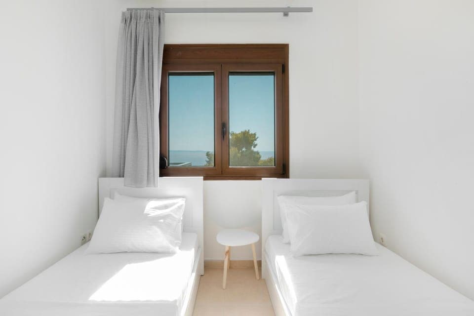 View (from property/room), Bedroom, Sea view, Inner courtyard view