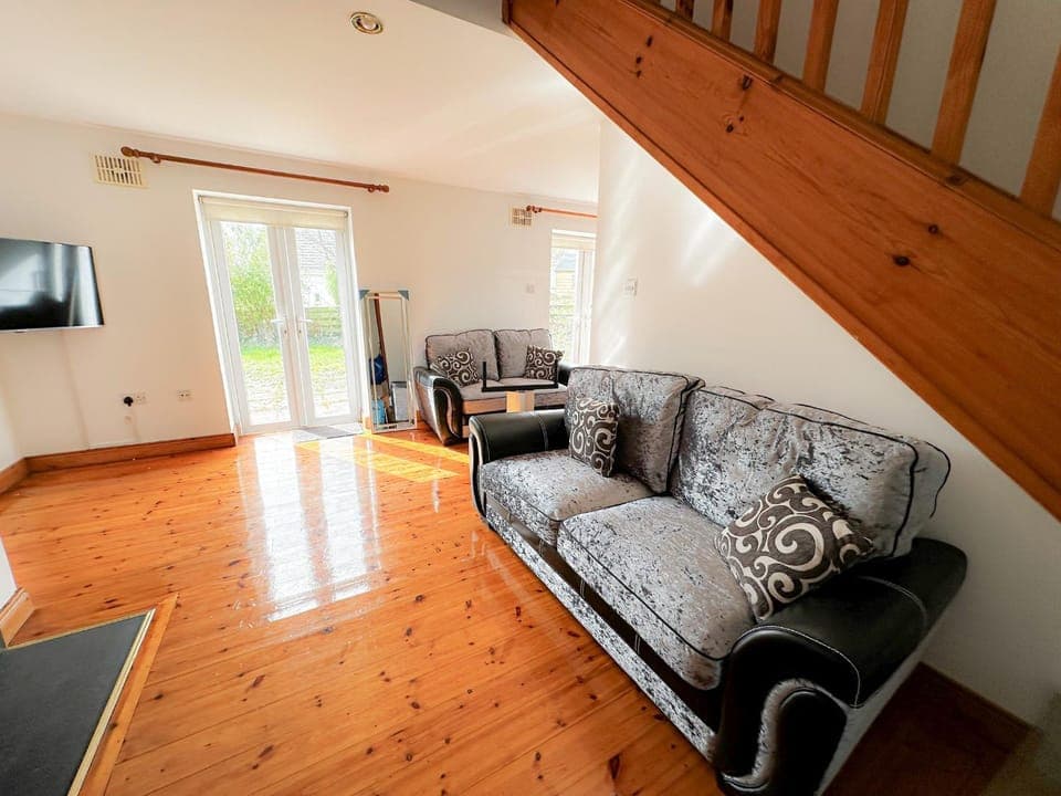 Communal lounge/ TV room, Living room