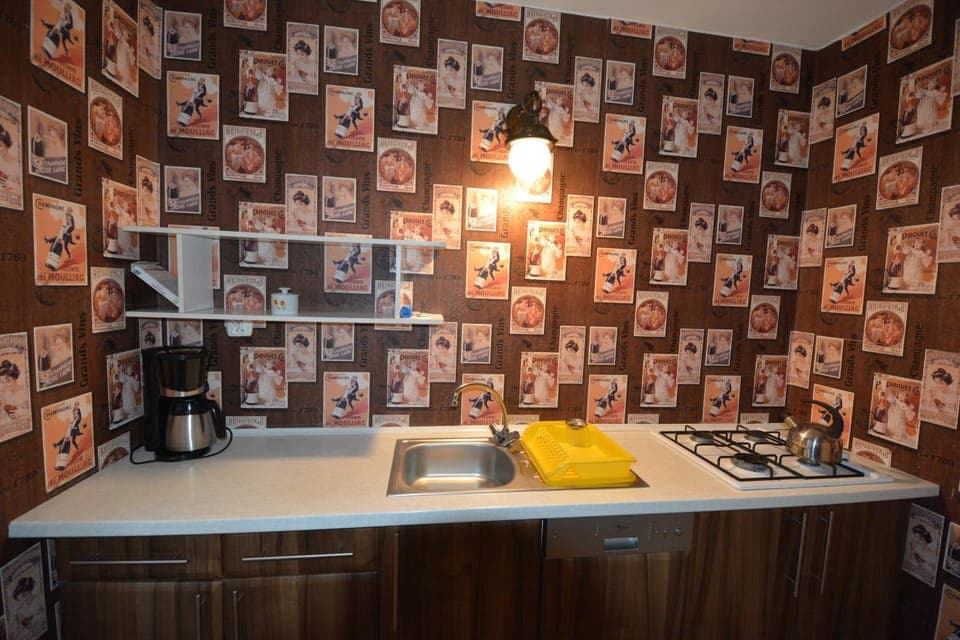 Kitchen or kitchenette