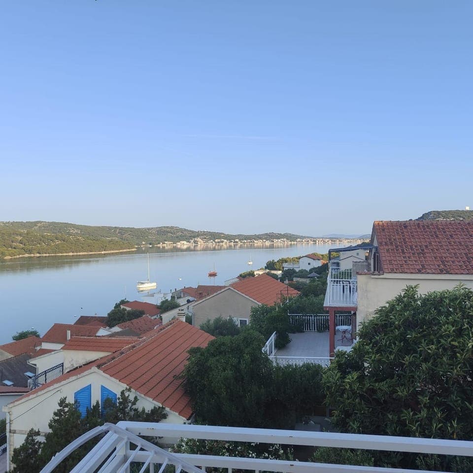 Day, Natural landscape, Balcony/Terrace, Sea view