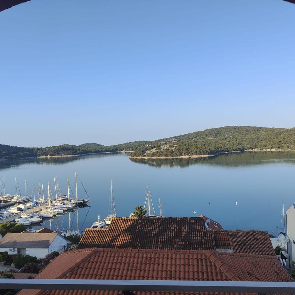 Day, Natural landscape, Balcony/Terrace, Sea view
